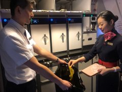 東航回應(yīng)“機(jī)艙內(nèi)垃圾分類”：僅限回程抵滬航段-阿聯(lián)酋的空運(yùn)