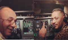 深圳出口國際快遞視頻：男星進駕駛艙開飛機還拍視頻 機長被終身禁飛