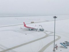 上海空運-吐魯番機場全力保障2019年首場降雪