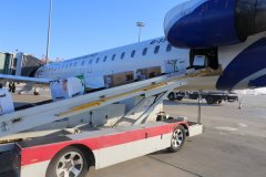 香港國際空運-滿洲里機場保障首批新型肺炎疫情防控物資