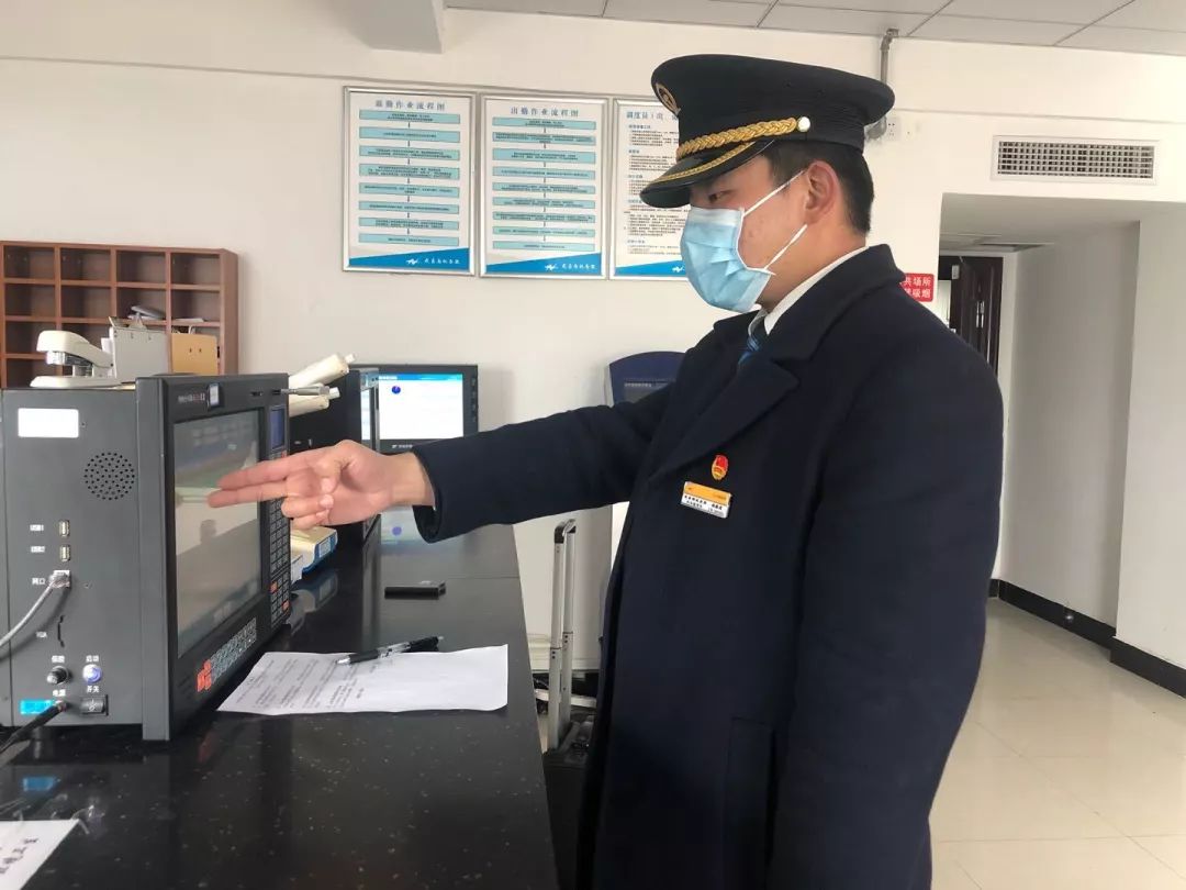 大車的擔當丨戰“疫”中的鐵路人