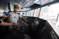 國際快遞查詢雪龍2號專挑航海專業有熱情船員,96年實習三副剛畢業就赴南極